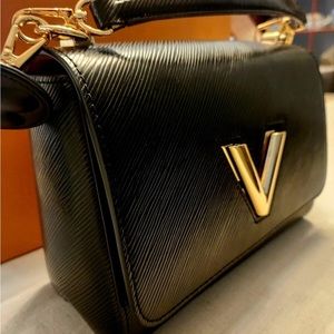 Louis Vuitton Epi Twist
